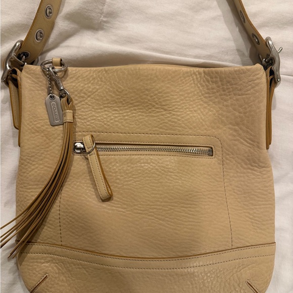 Vintage Coach 1427 Legacy Medium Slim Shoulder Bag - Parchment - Style 1427 - Picture 2 of 7